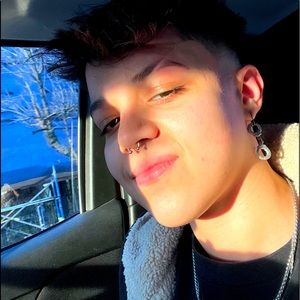 Meet your Posher, Abygail